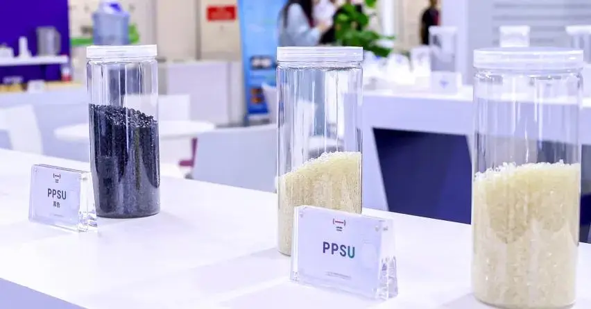 Odhalení materiálu hasičů helmy: výjimečný výkon a aplikace PPSU a PSU