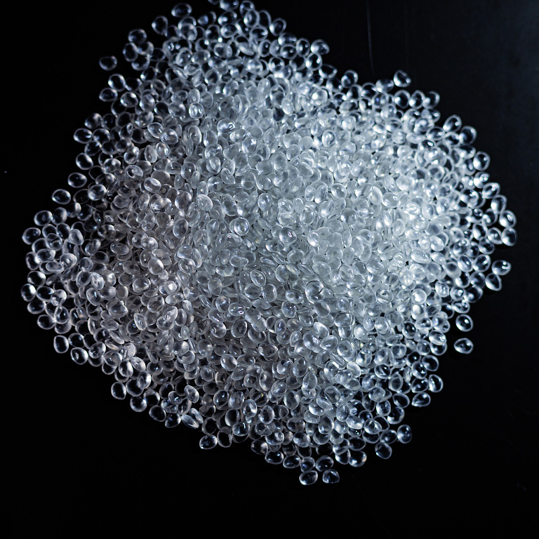 Společnost BASF dosáhla v Šanghaji úplné místní výroby portfolia TPU zpomalujících hoření, čímž posiluje postavení nového čínského energetického a automatizačního průmyslu Úvod